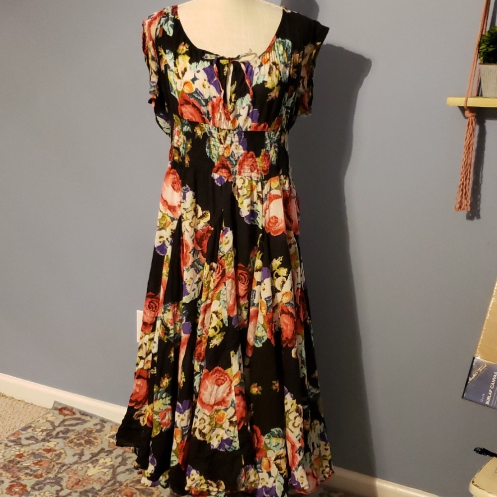 Ladies XL Floral Grace Dress